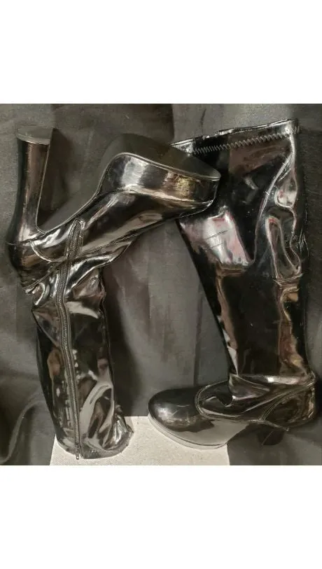 5" ChaCha -- Women's Platform Dress Boot -- Black Patent