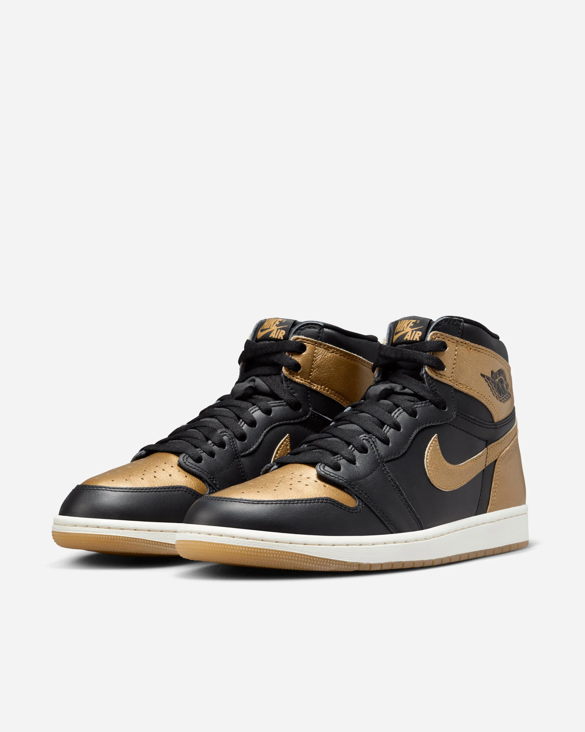 Air Jordan 1 Retro High OG 'Black and Gold'