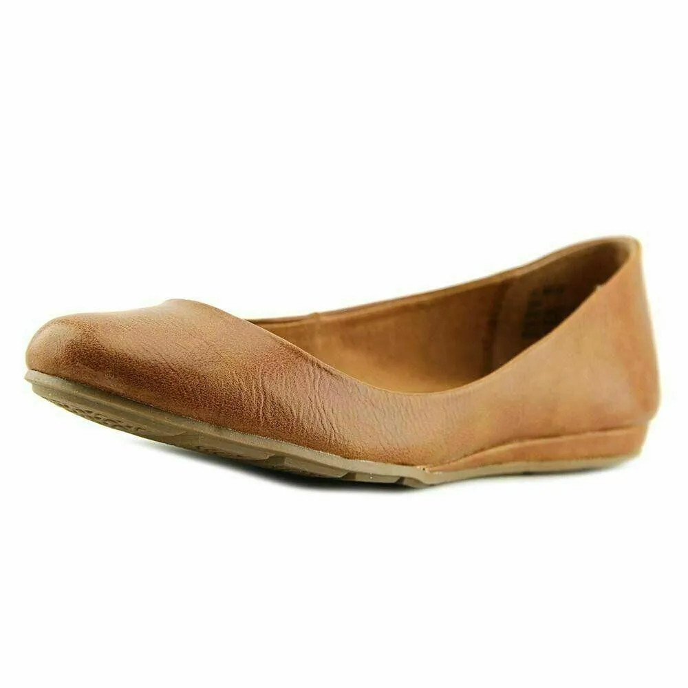 American Rag Women Ellie Closed Toe Ballet Flats Slip On Shoe Cognac Size US 7.5