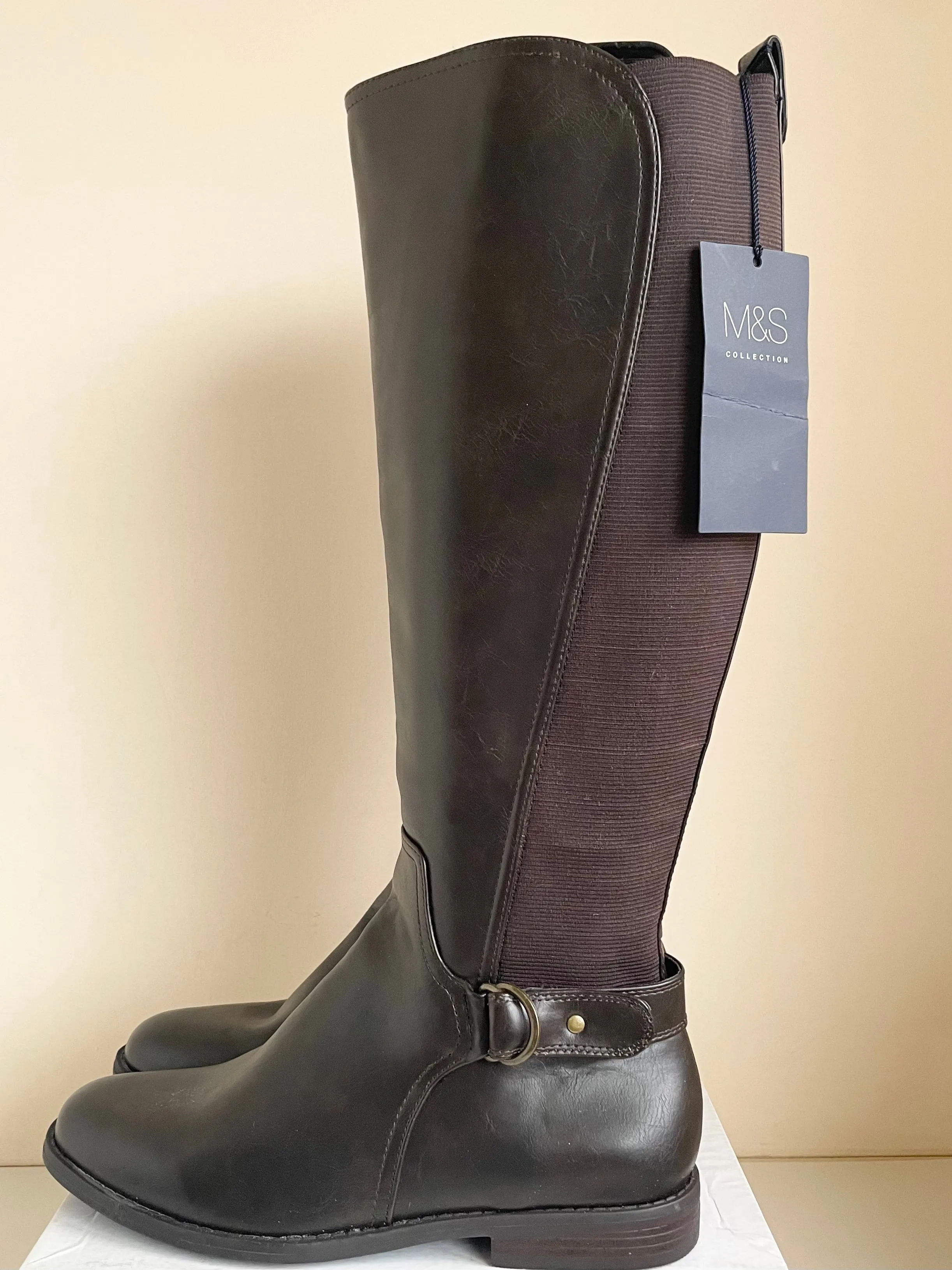 BRAND NEW MARKS & SPENCER BROWN FLEXIBLE LEG FITTING KNEE LENGTH BOOTS SIZE 6/39.5