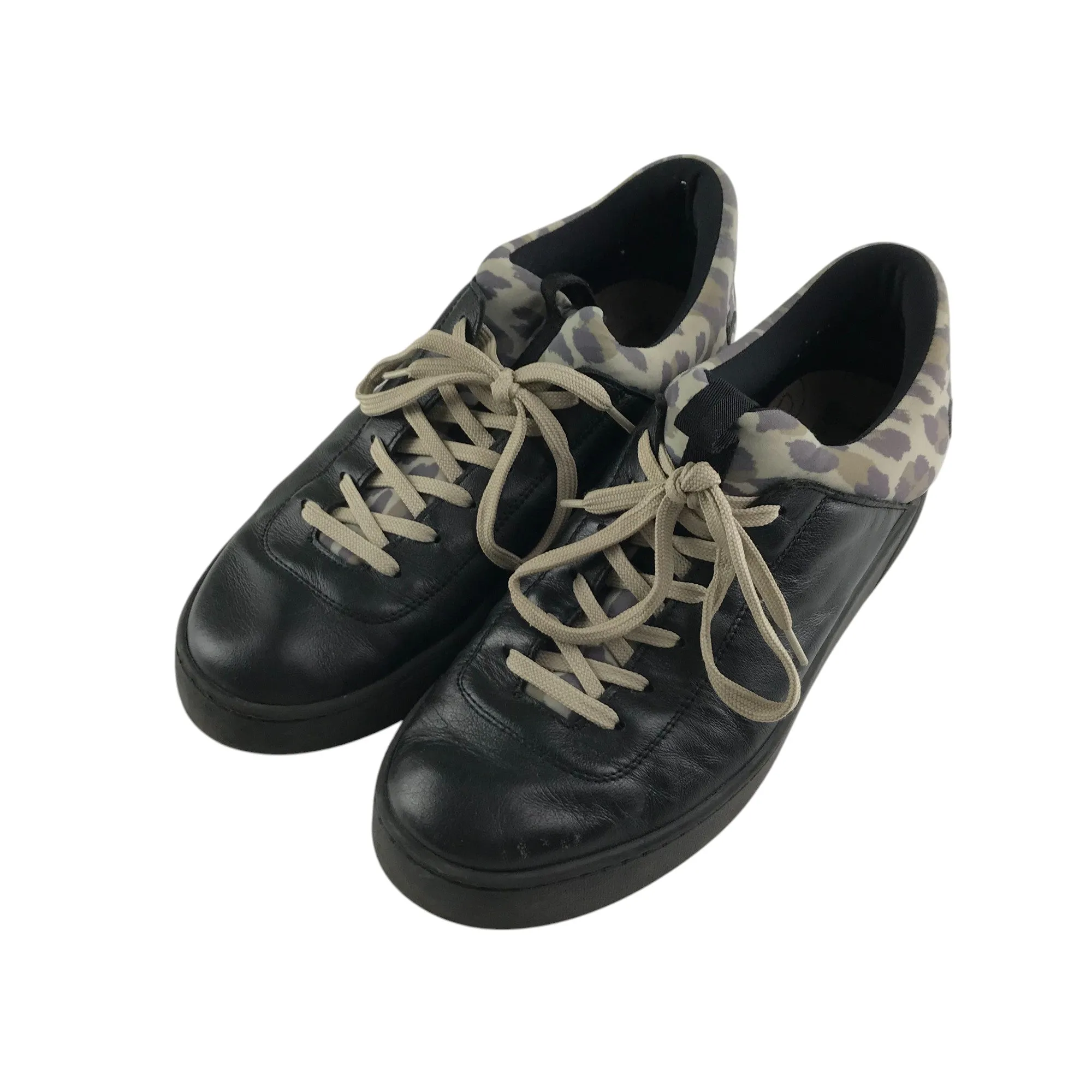 Levi's shoes shoe size 6.5 black leopard spots pattern leather with laces