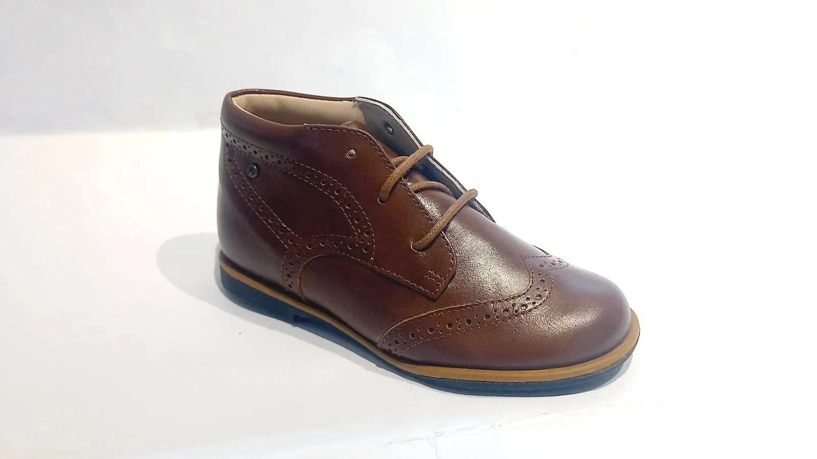 Manuela De Juan Cuoio Tan Leather Wingtip Lace up Booties