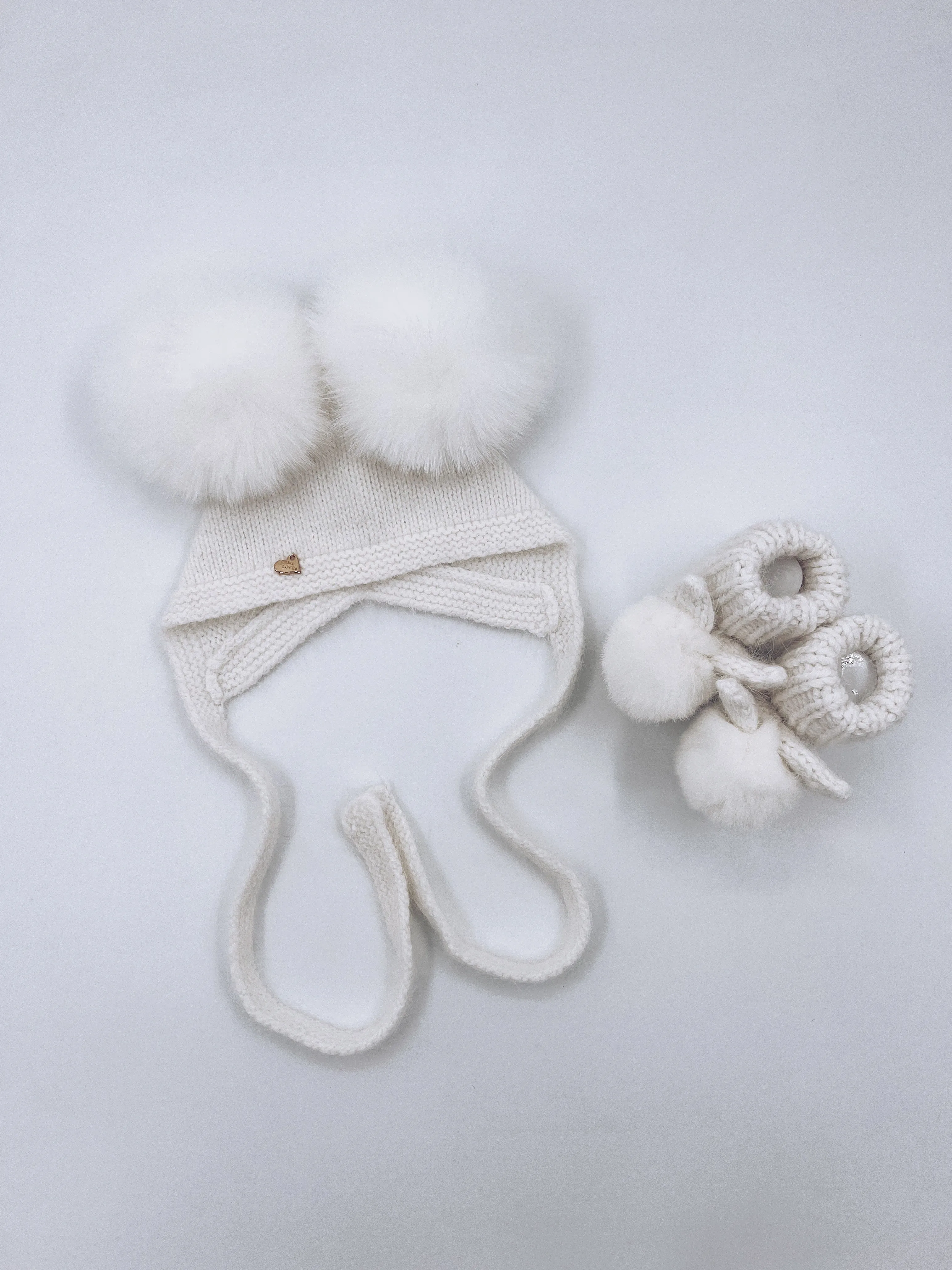 MI LOVES SIGNATURE Little Bunny Angora pompom booties.
