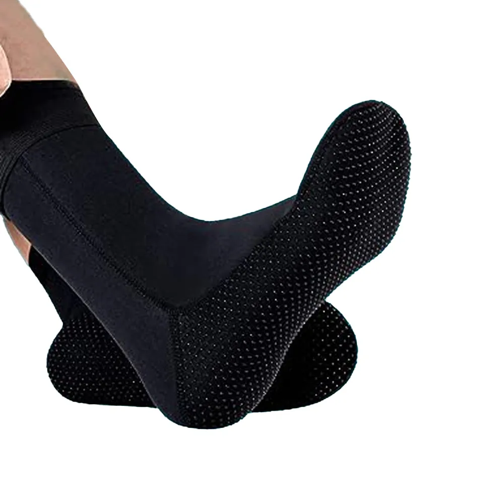 Pair of Wetsuit Socks 3mm Neoprene Diving Socks Thermal Anti-Slip Socks Water Booties for Swimming Water Sports Black